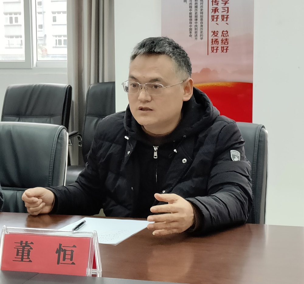 江油中学党委书记董恒作本次教研交流总结